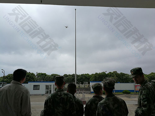 图片关键词 受到滋扰而返航的无人机